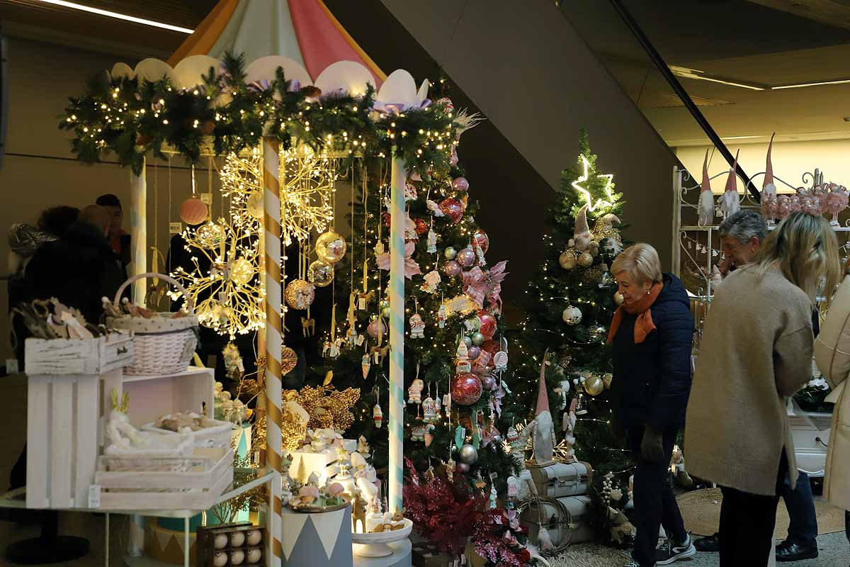 Fotos: La Feria de Navidad de los Floristas cierra con nota en Burgos