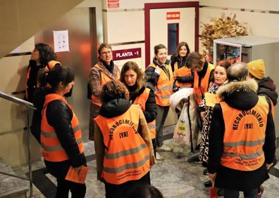 Imagen secundaria 1 - Piden a las trabajadoras sociales que «rectifiquen» ante una huelga «exclusivamente económica»