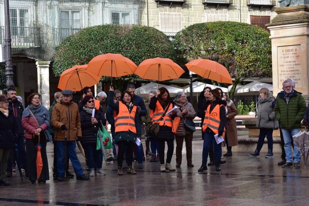 Fotos: Los trabajadores sociales del Ayuntamiento reivindican mejoras laborales al grito de «¡Reconocimiento ya!»