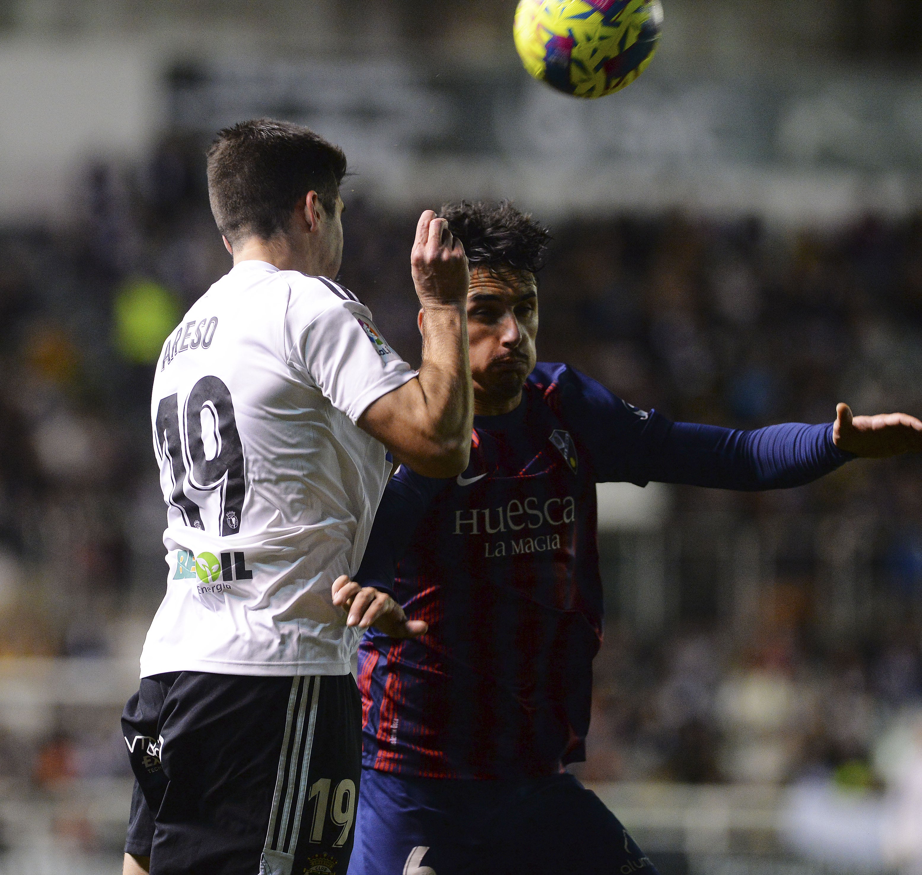 Fotos: Burgos CF y SD Huesca firman tablas para cerrar el 2022