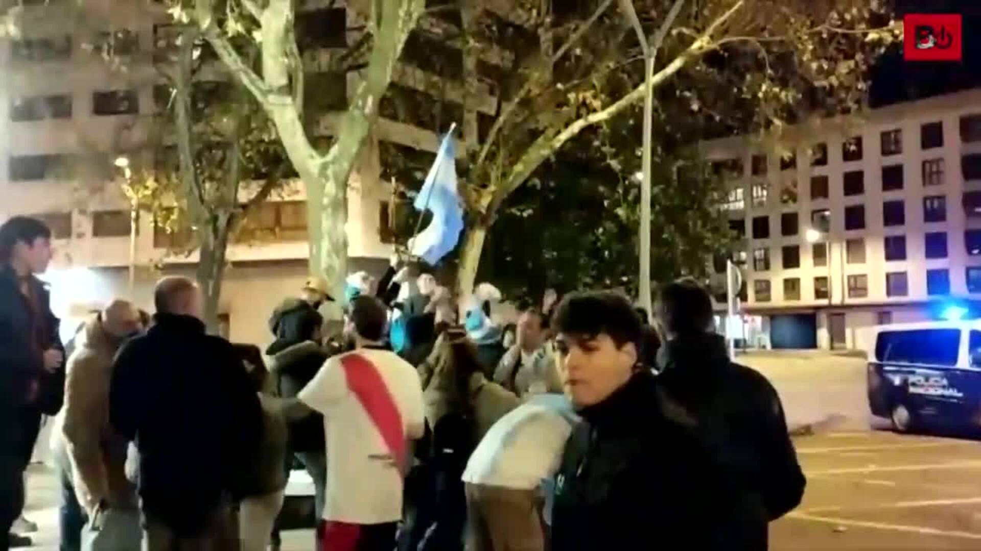 La comunidad argentina en Burgos celebra el triunfo de su selección en el Mundial