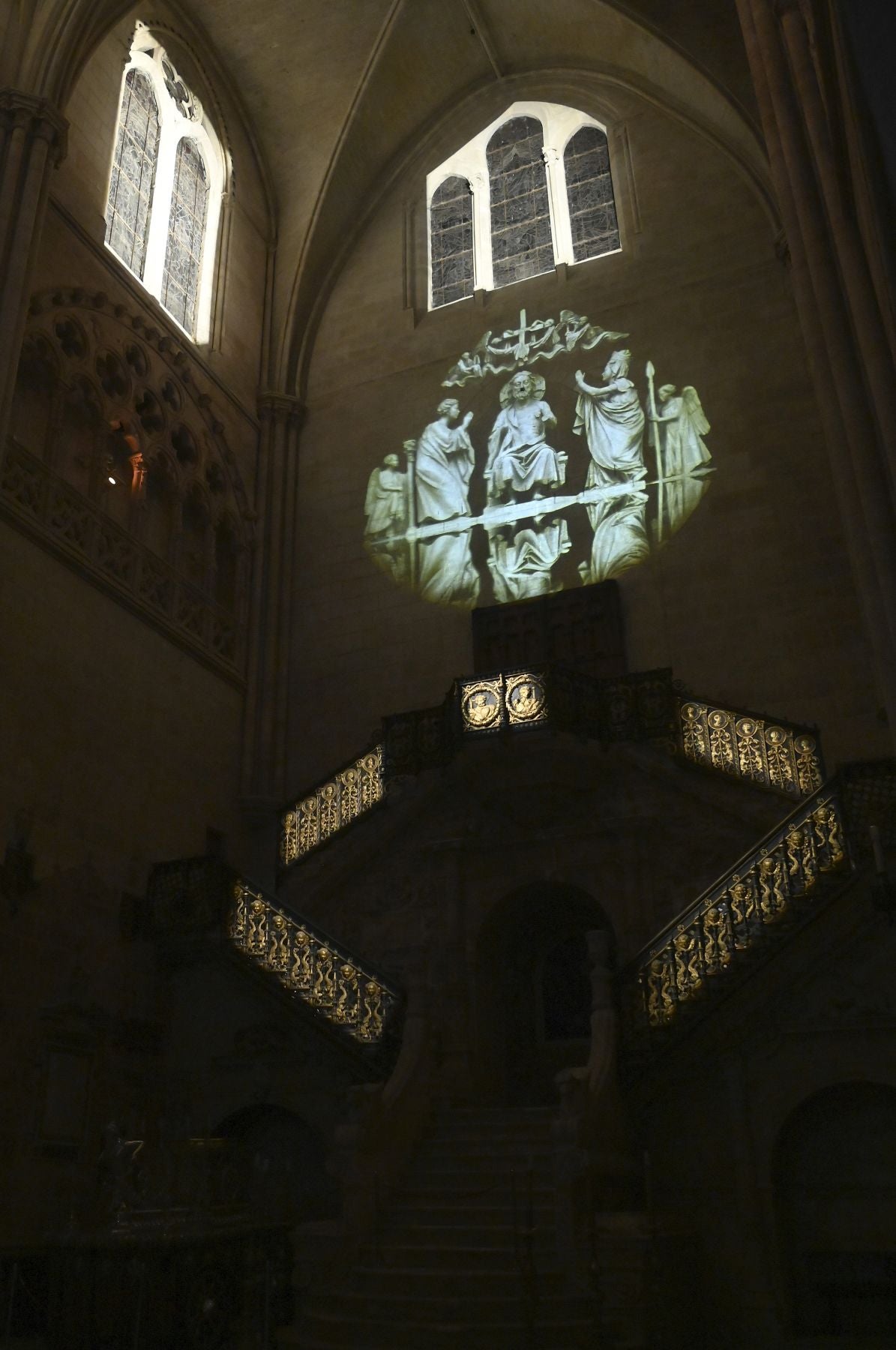 Fotos: Las visitas nocturnas a la Catedral cumplen un año