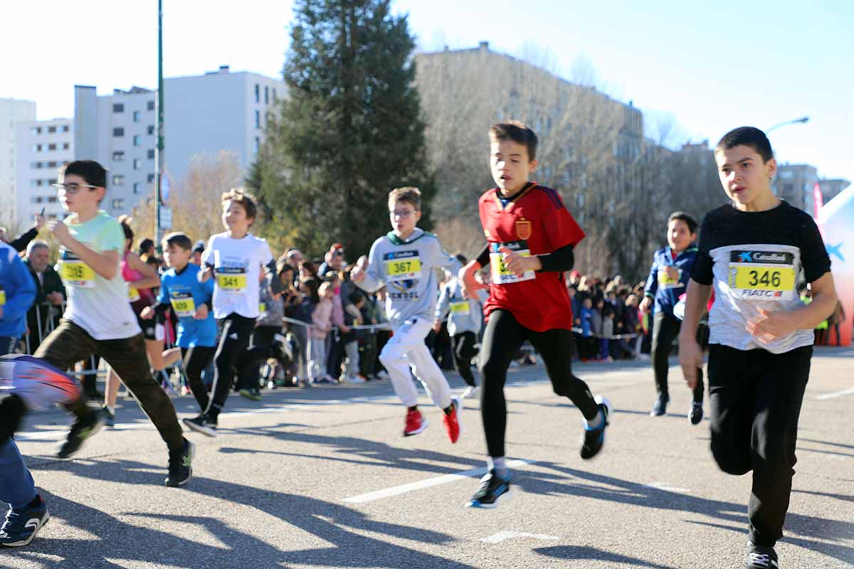 Fotos: Los corredores más pequeños despiden el año en la San Silvestre Cidiana