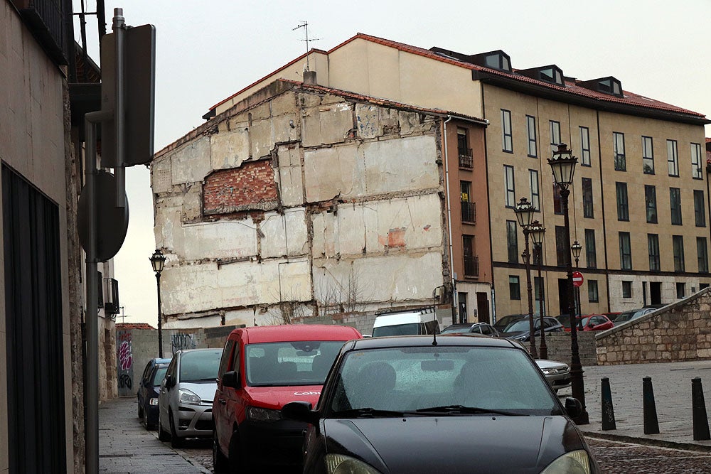 Los vecinos del Casco Histórico Alto, preocupados por el recorte de aparcamientos