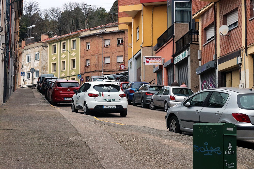 Los vecinos del Casco Histórico Alto, preocupados por el recorte de aparcamientos