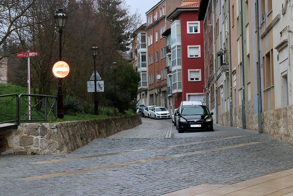 Los vecinos del Casco Histórico Alto, preocupados por el recorte de aparcamientos