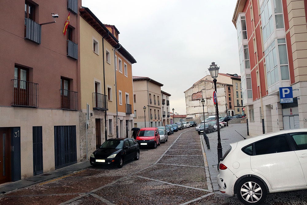 Los vecinos del Casco Histórico Alto, preocupados por el recorte de aparcamientos