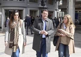 Fernández mañueco ha visitado Burgos para apoyar la candidatura de Cristina Ayala.