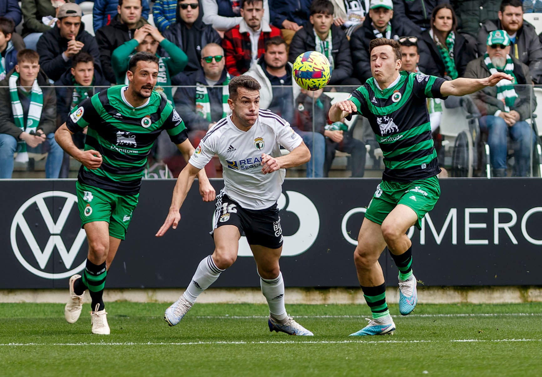 El Burgos CF se hace con la victoria ante un necesitado Racing