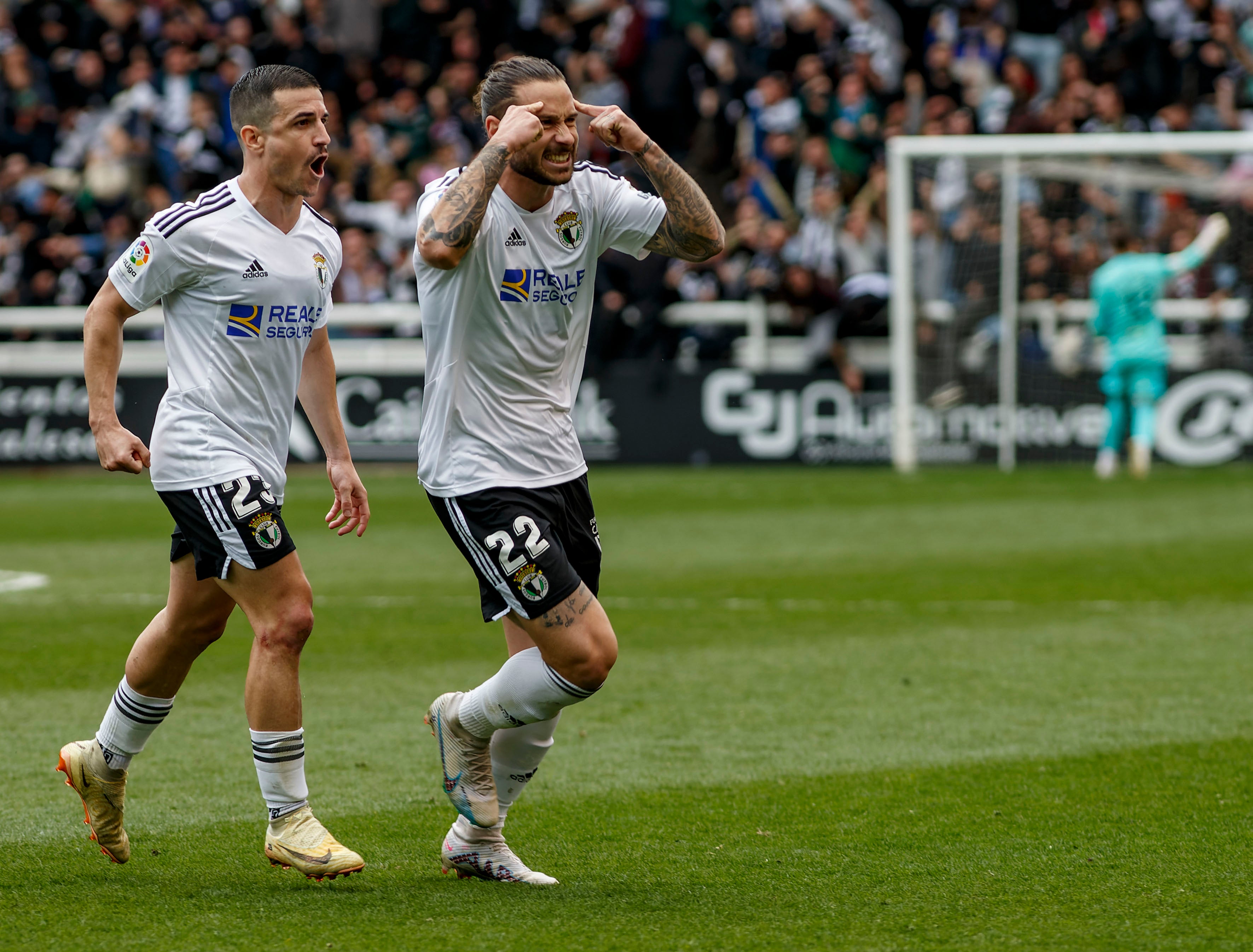 El Burgos CF se hace con la victoria ante un necesitado Racing