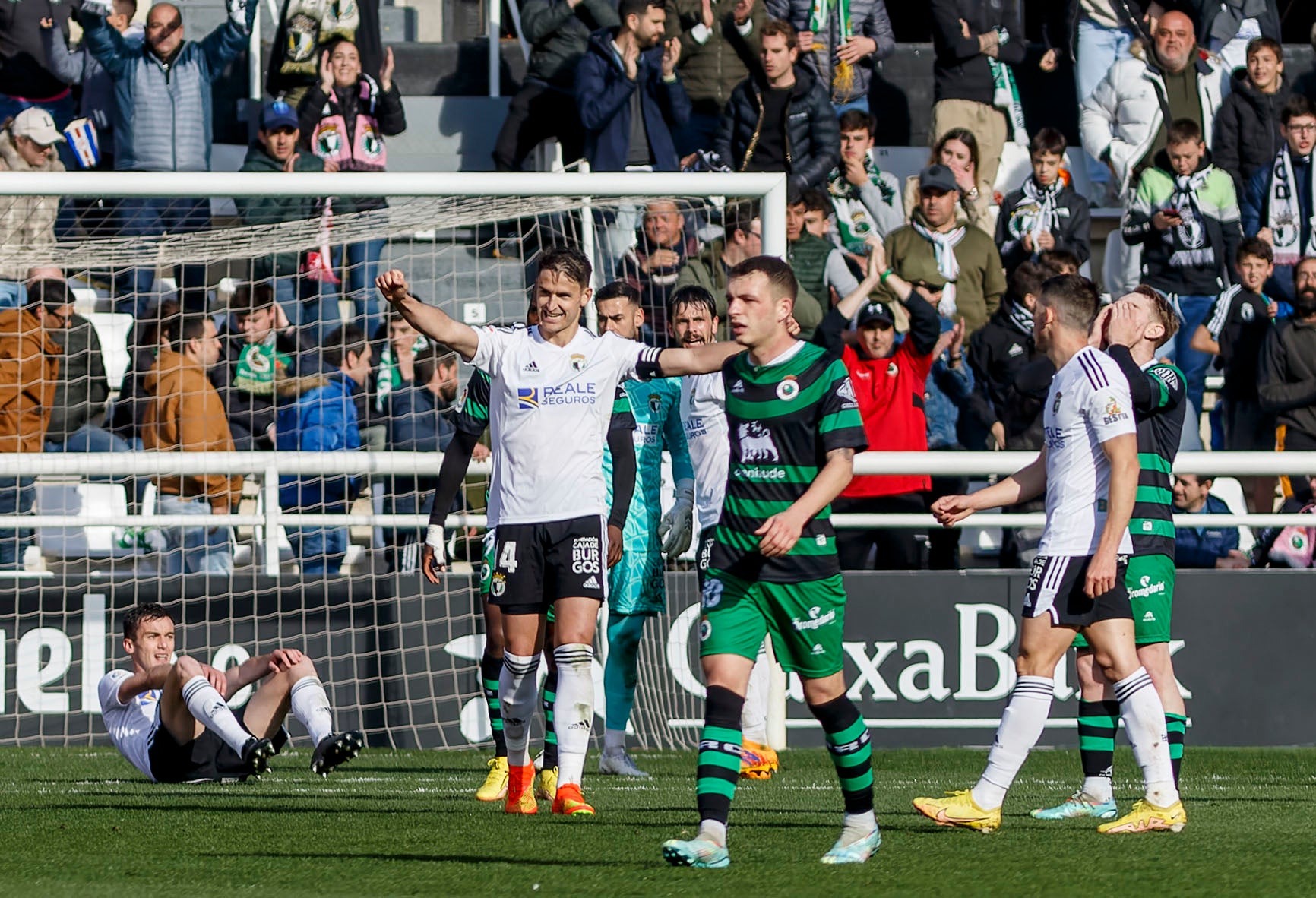 El Burgos CF se hace con la victoria ante un necesitado Racing