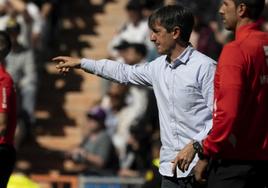 Pacheta durante el partido del Real Valladolid en el Bernabeu.