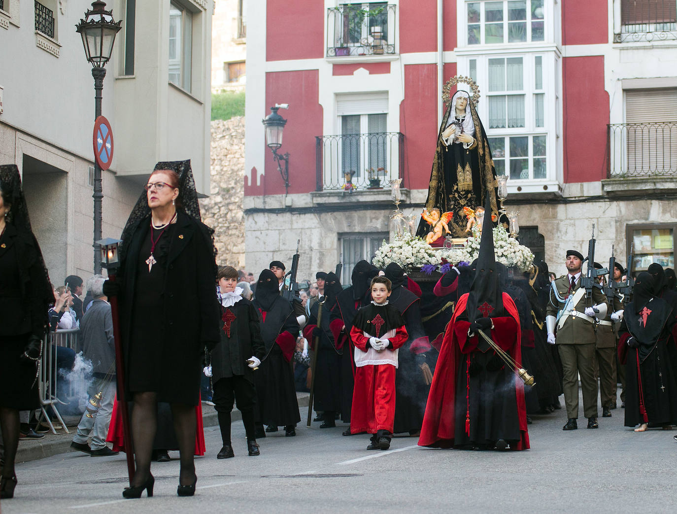 La Soledad recorre las calles de Burgos