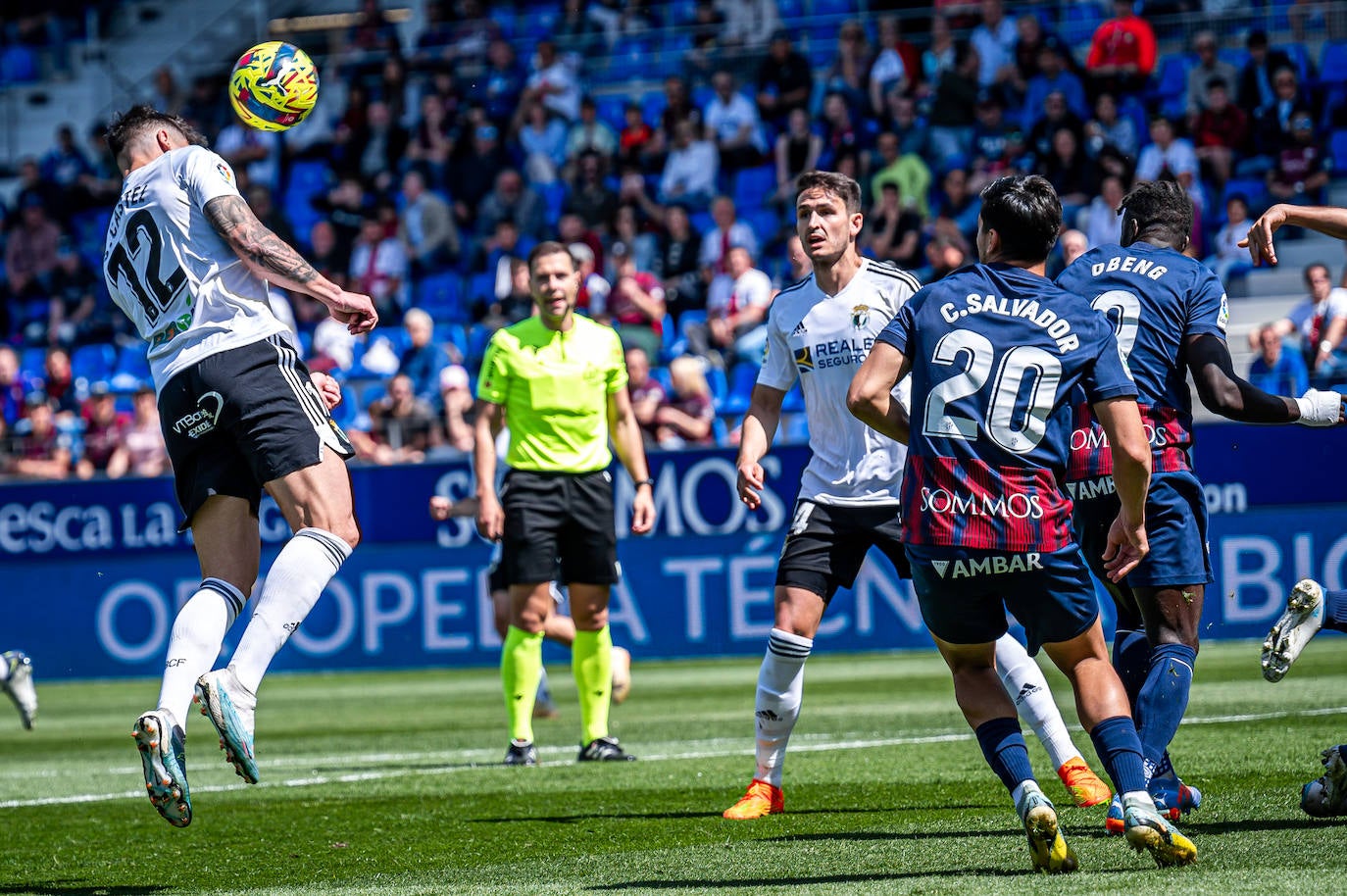 El Burgos cae derrotado ante el Huesca