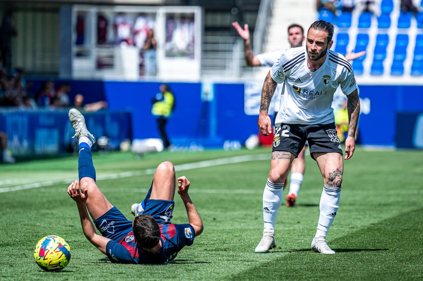 El Burgos cae derrotado ante el Huesca
