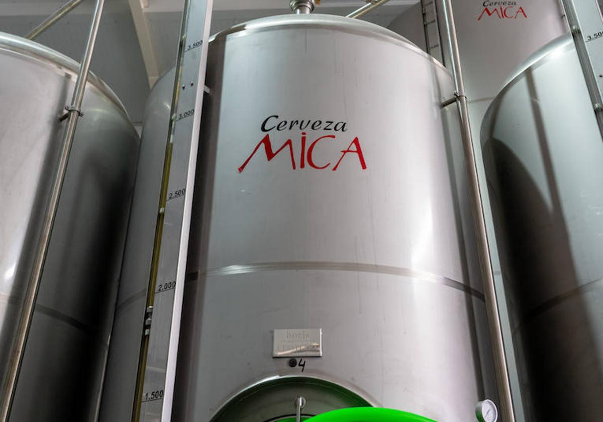 Instalaciones de elaboración de la Cerveza Mica.