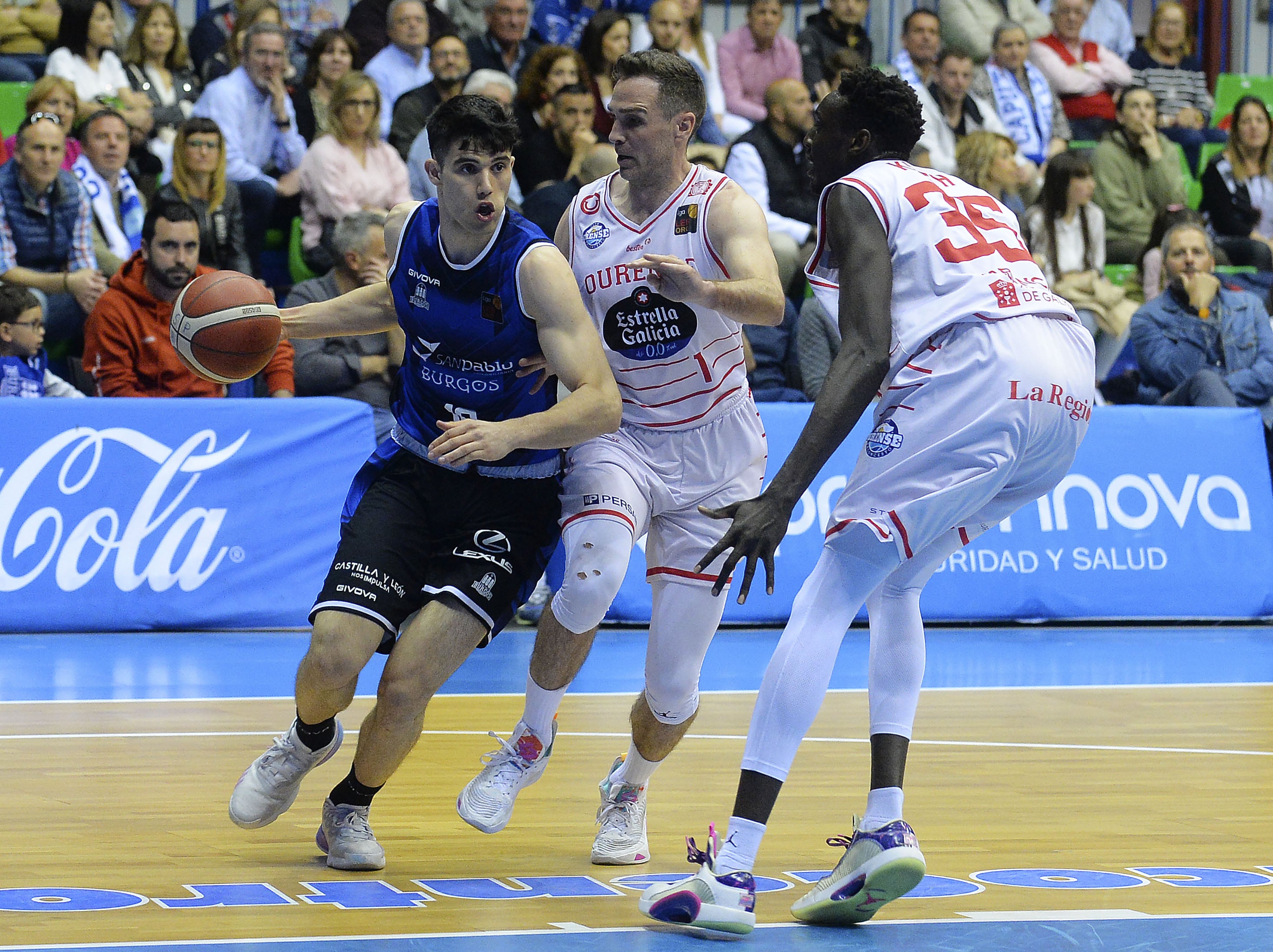 El San Pablo no da opciones al Club Ourense Baloncesto