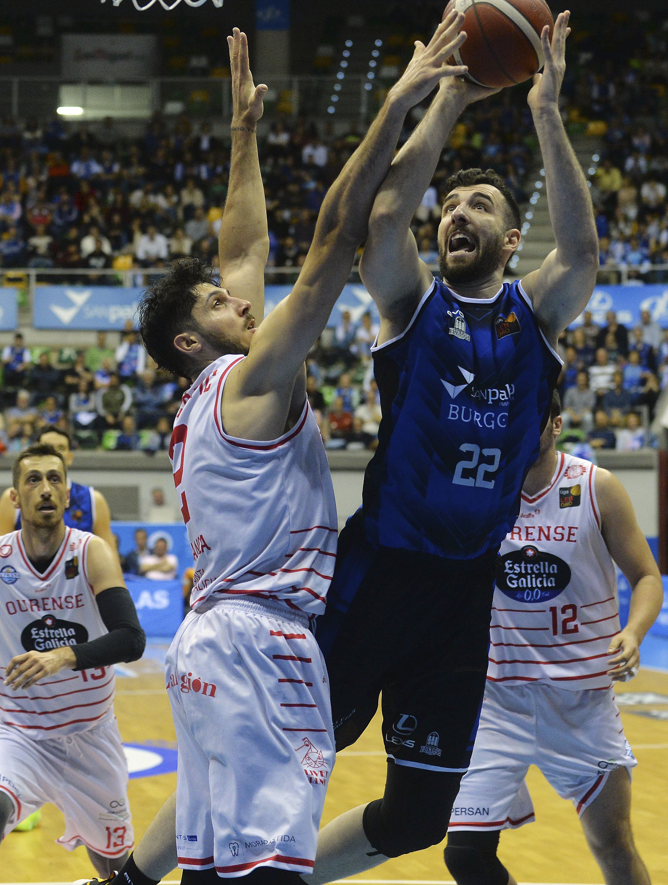 El San Pablo no da opciones al Club Ourense Baloncesto