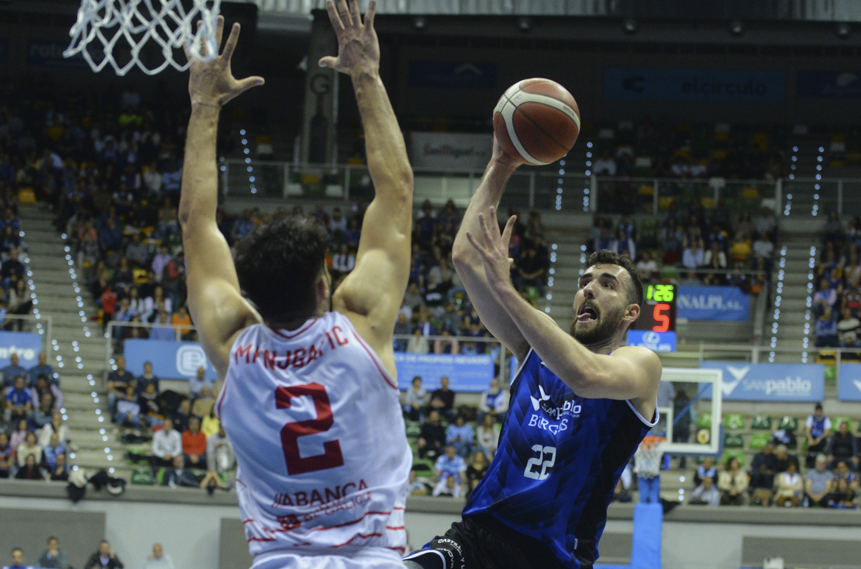 El San Pablo no da opciones al Club Ourense Baloncesto