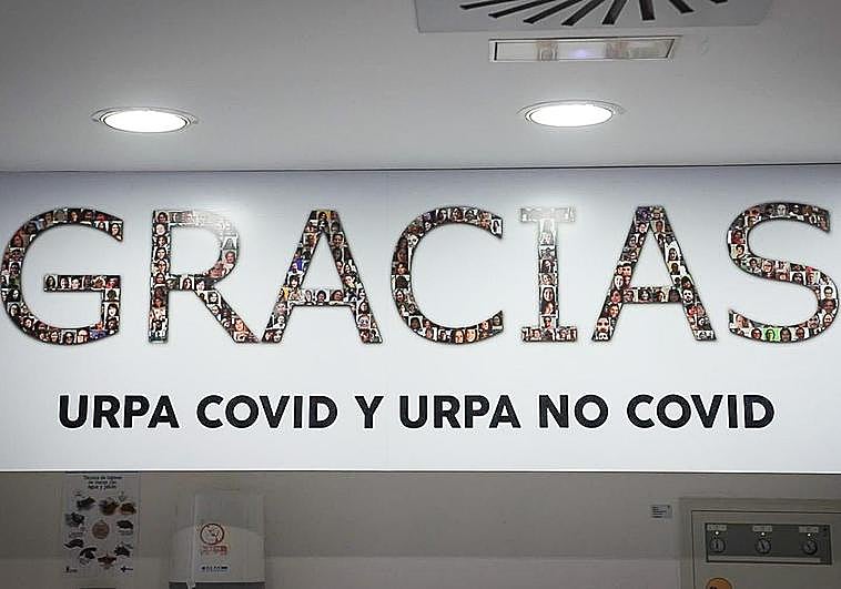 Un cartel de agradecimiento al trabajo durante la pandemia preside el área de control de la URPA.