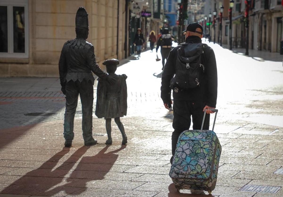 Los viajeros que visitan Burgos crecen en un año.