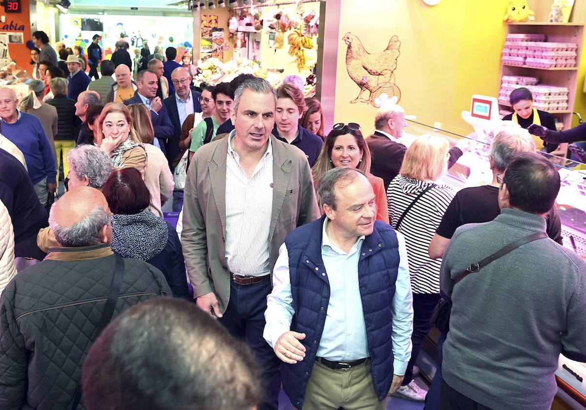 Javier Ortega Smith durante su visita a Burgos.