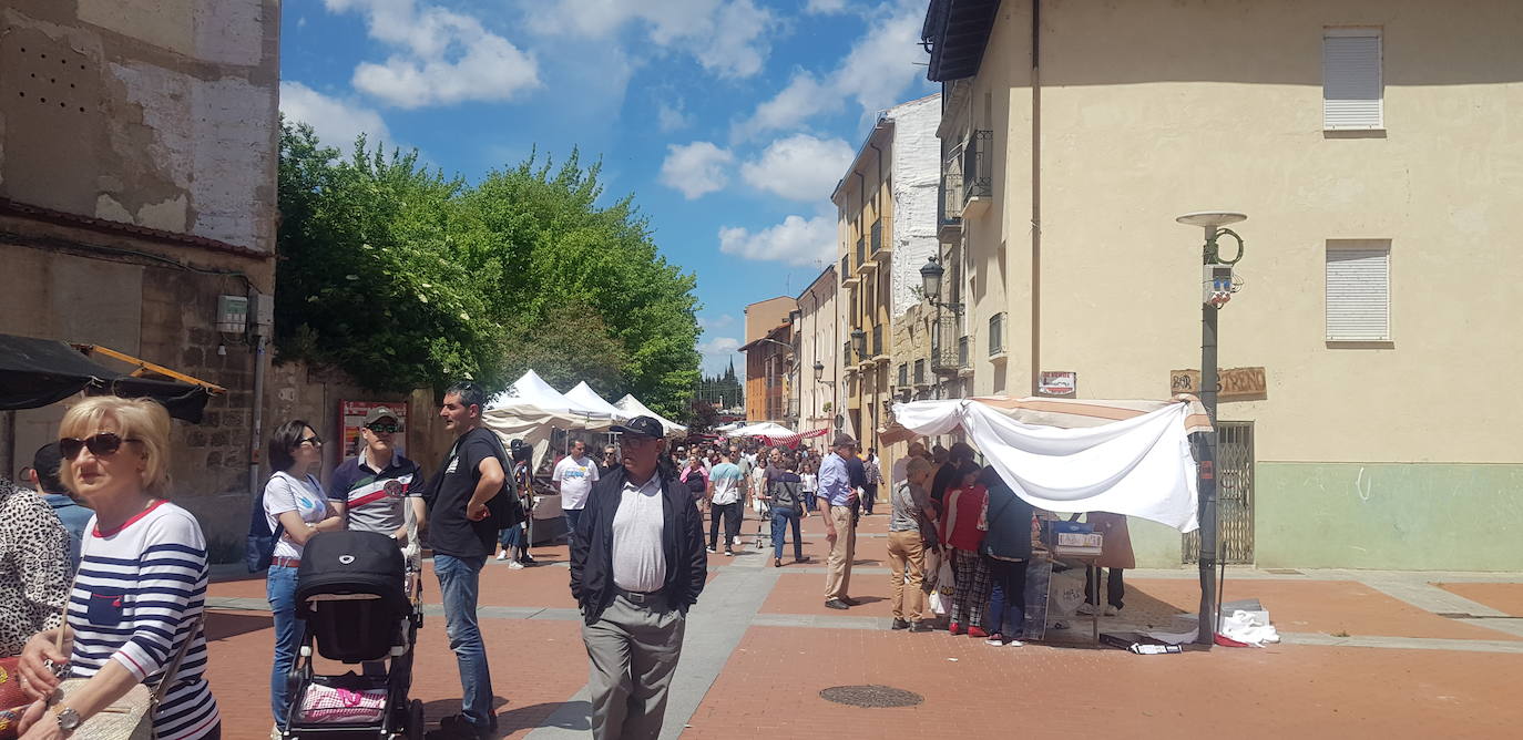 El sol brilla en la Feria del 1 de mayo en Miranda