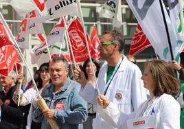 Alberto Macarrón de UGT, Rubén Merino de CSIF y Esther Nuño de CCOO.