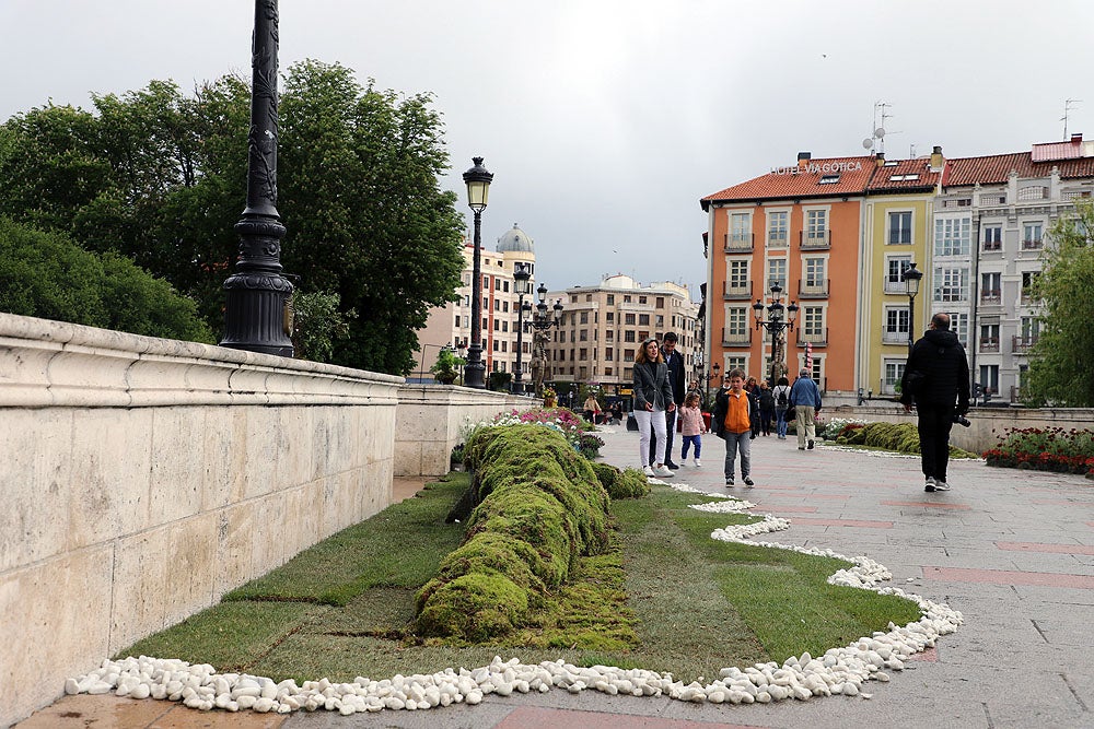 Monumentos florales de la Fiesta de las Flores de Burgos