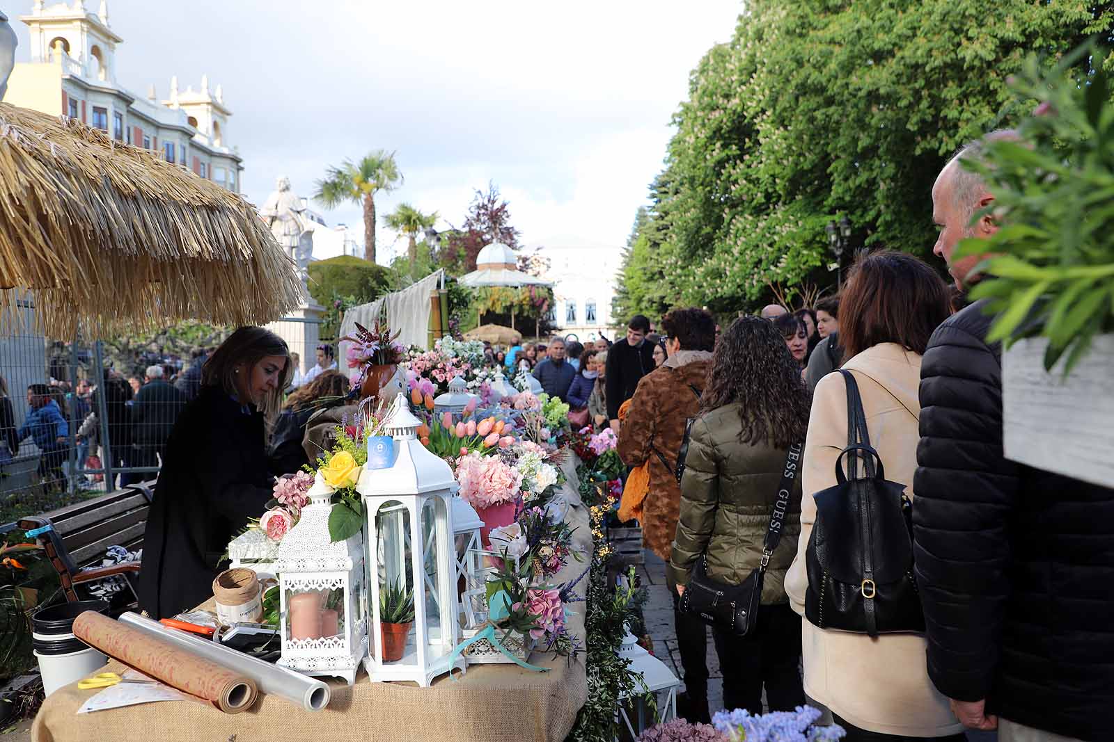 Burgos se llena de flores y gentío