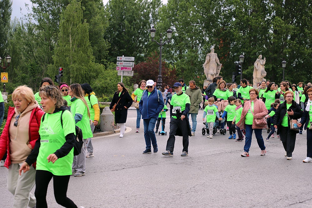Más de 5.000 burgaleses marchan contra el cáncer