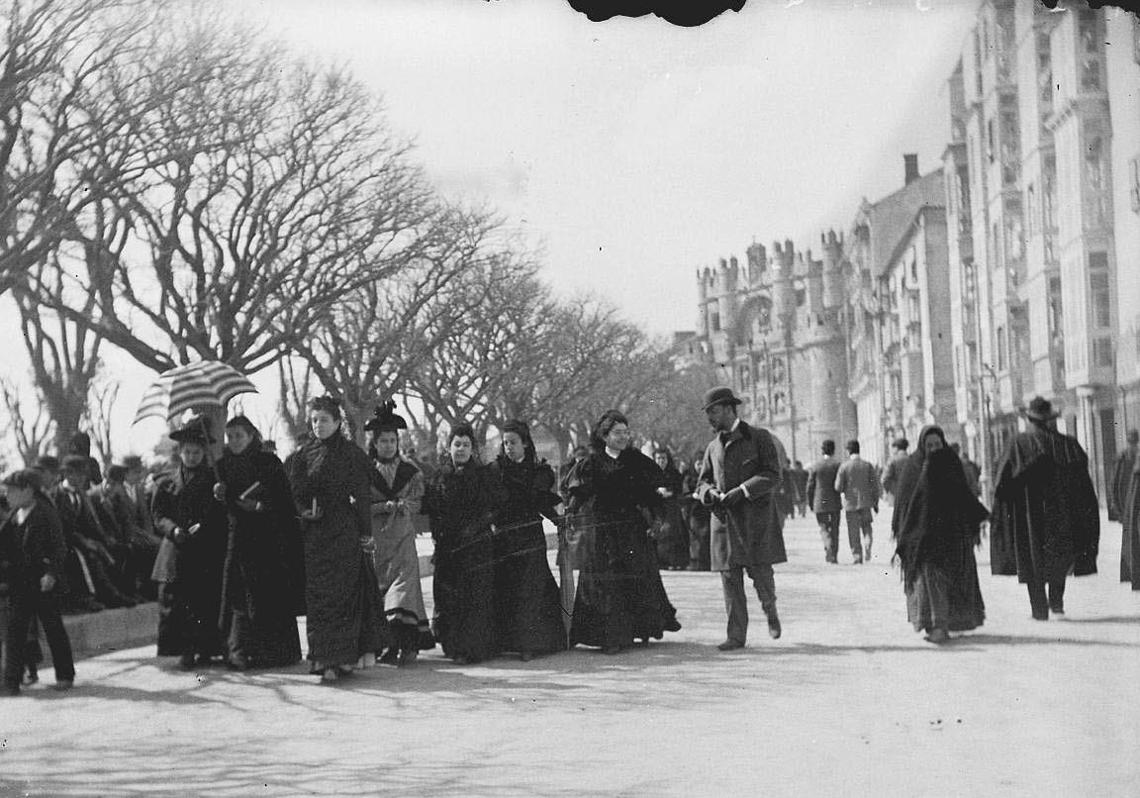 Imagen antes - El paseo del Espolón de Burgos.