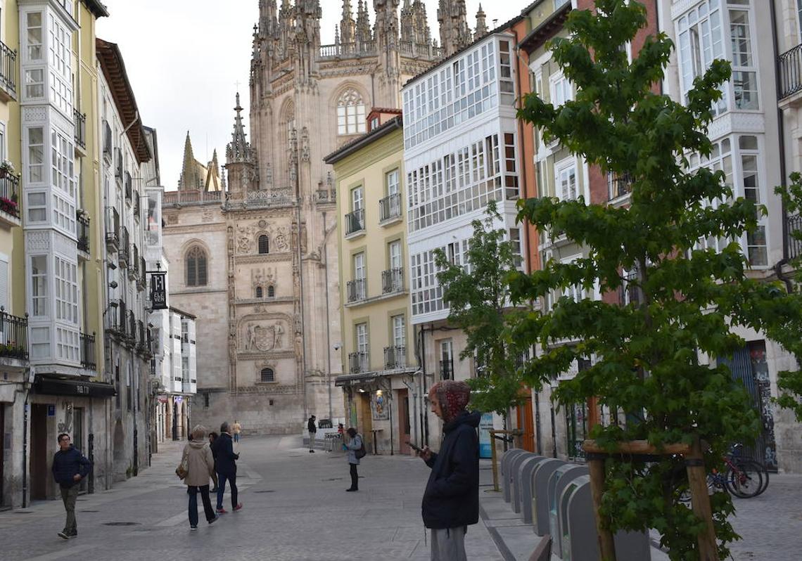 Imagen después - Las Llanas han cambiado los mercados por locales de ocio.