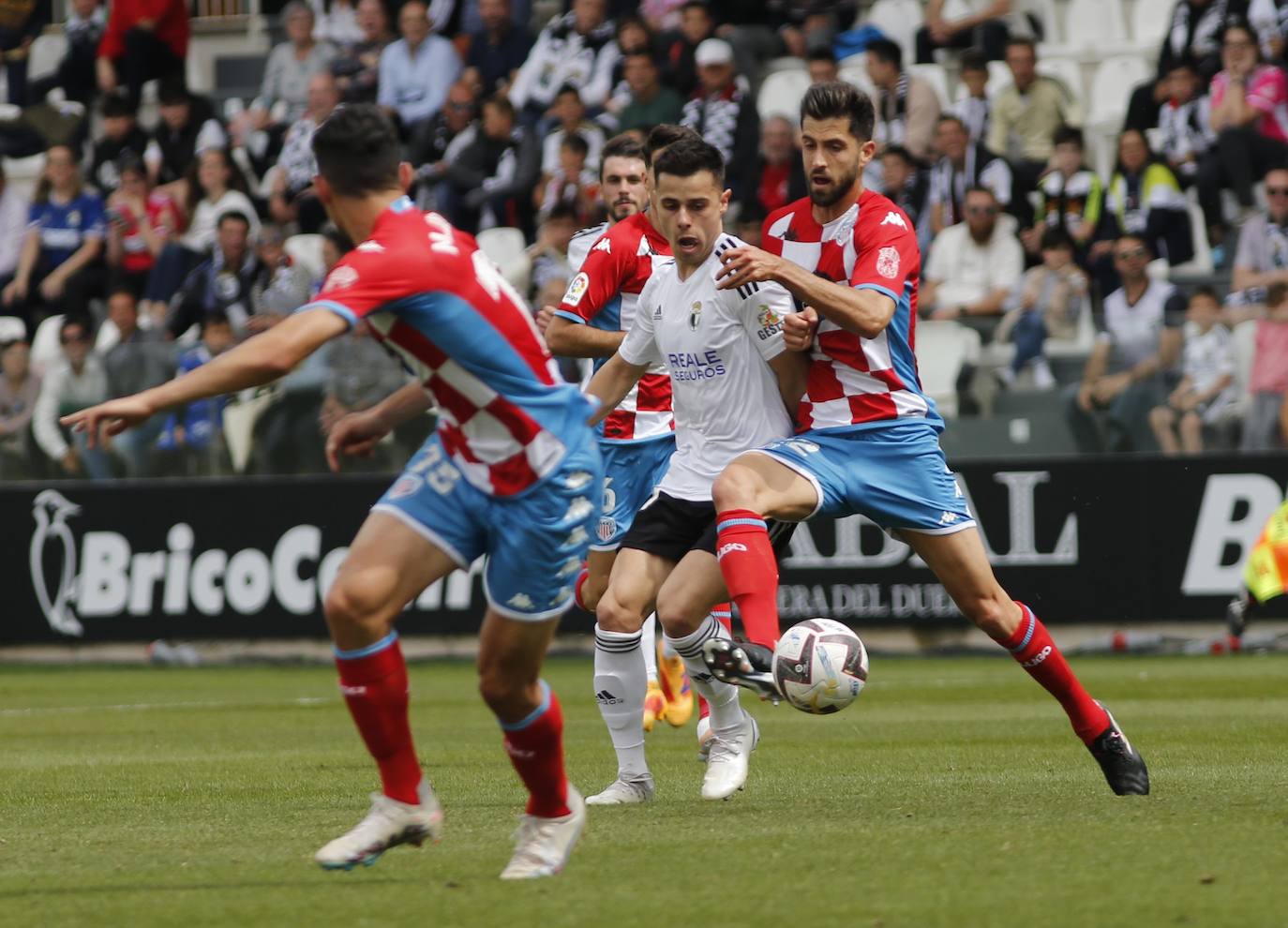 El Lugo se cuela en la despedida de Calero