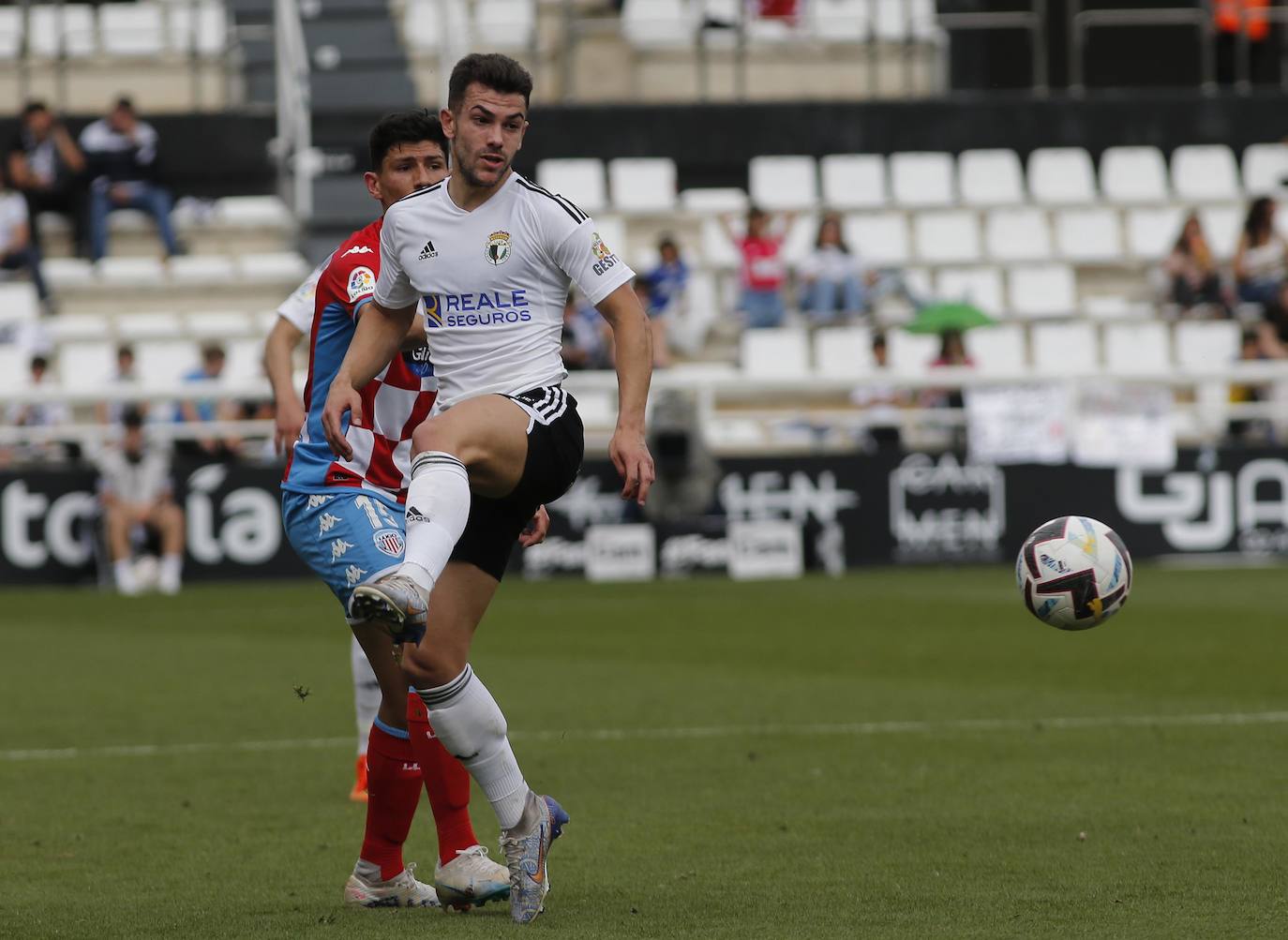 El Lugo se cuela en la despedida de Calero