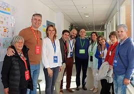 Apoderados en el colegio Venerables de Burgos.