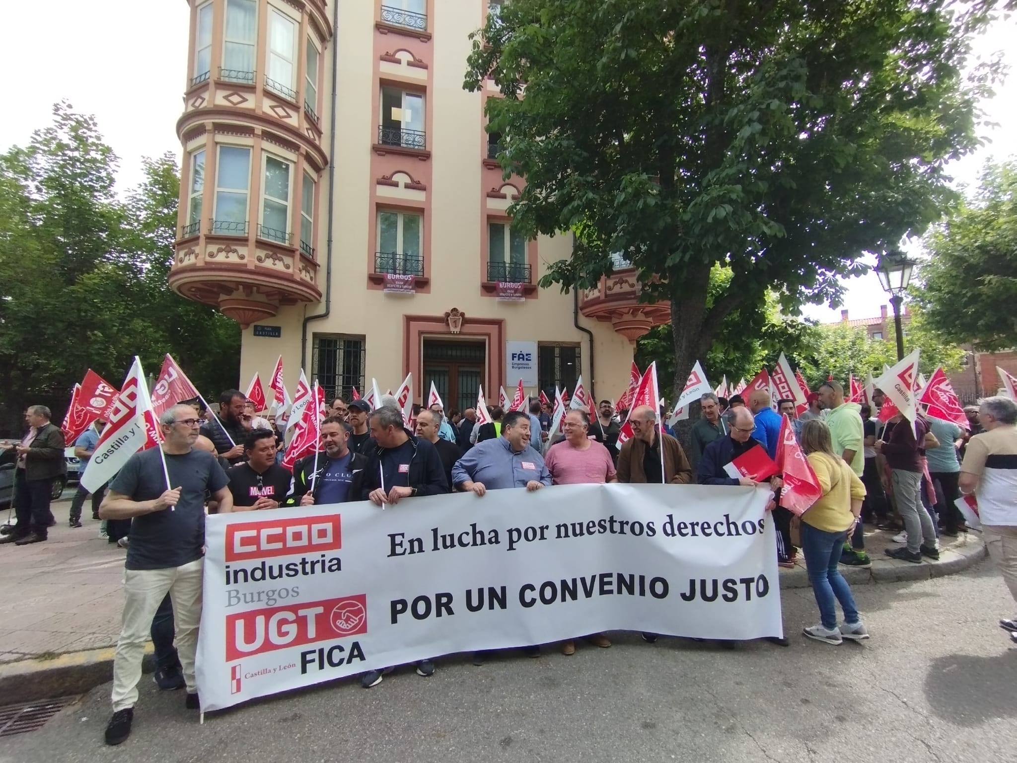 El metal protesta en las calles por su nuevo convenio