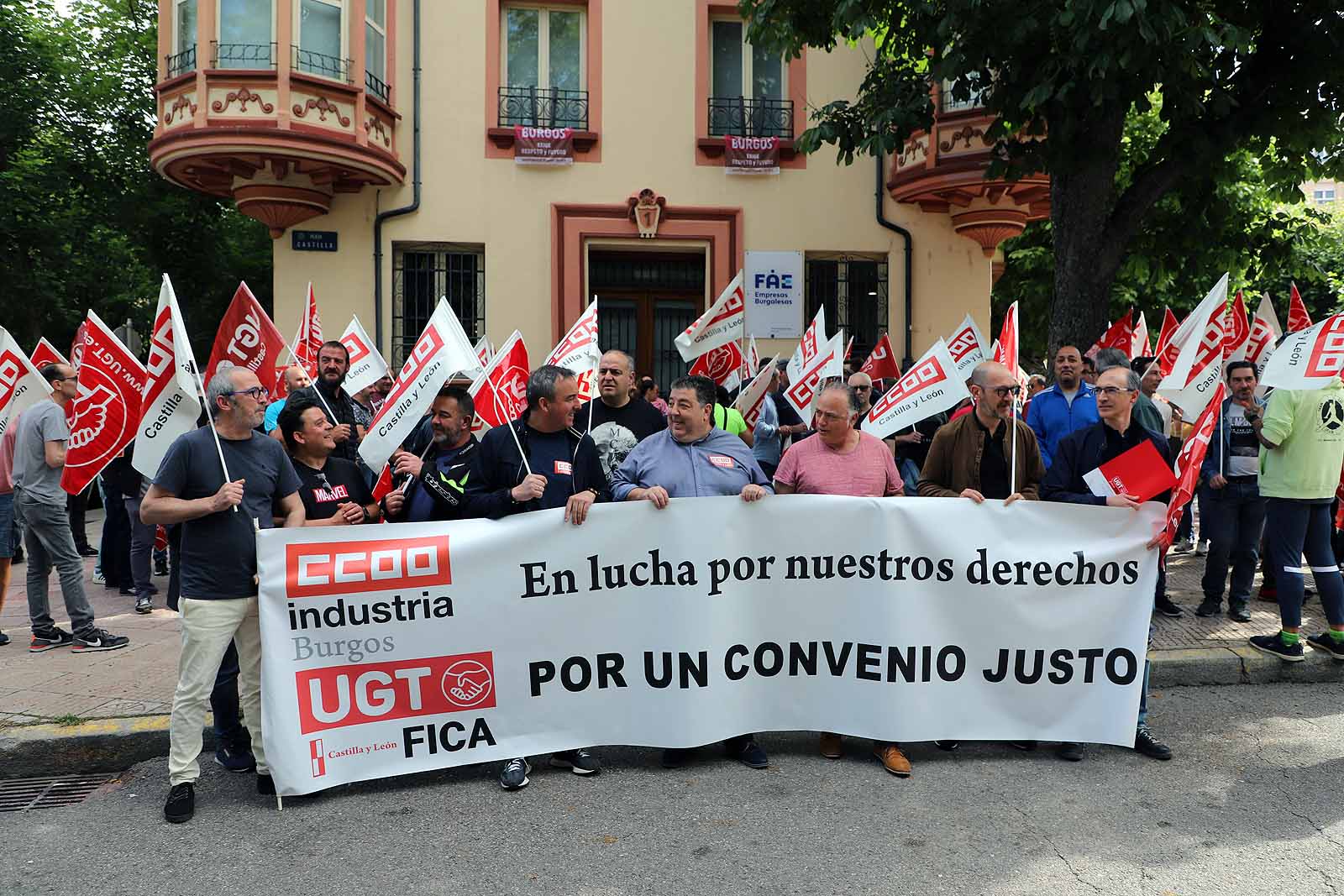 El metal protesta en las calles por su nuevo convenio