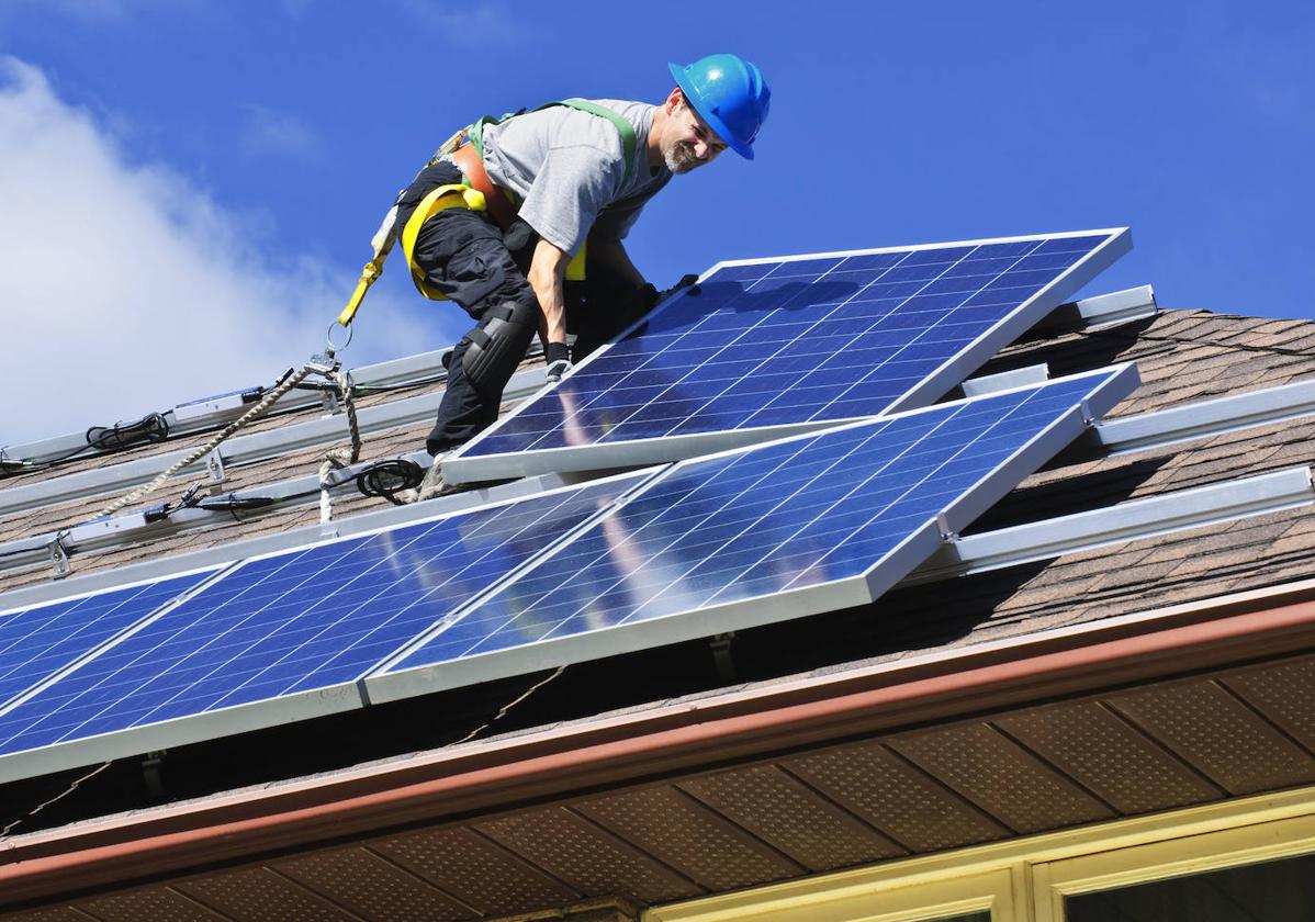 El 95 % de las instalaciones fotovoltaicas se encuentran en viviendas, pero el gran peso de la industria en Burgos eleva las cifras.