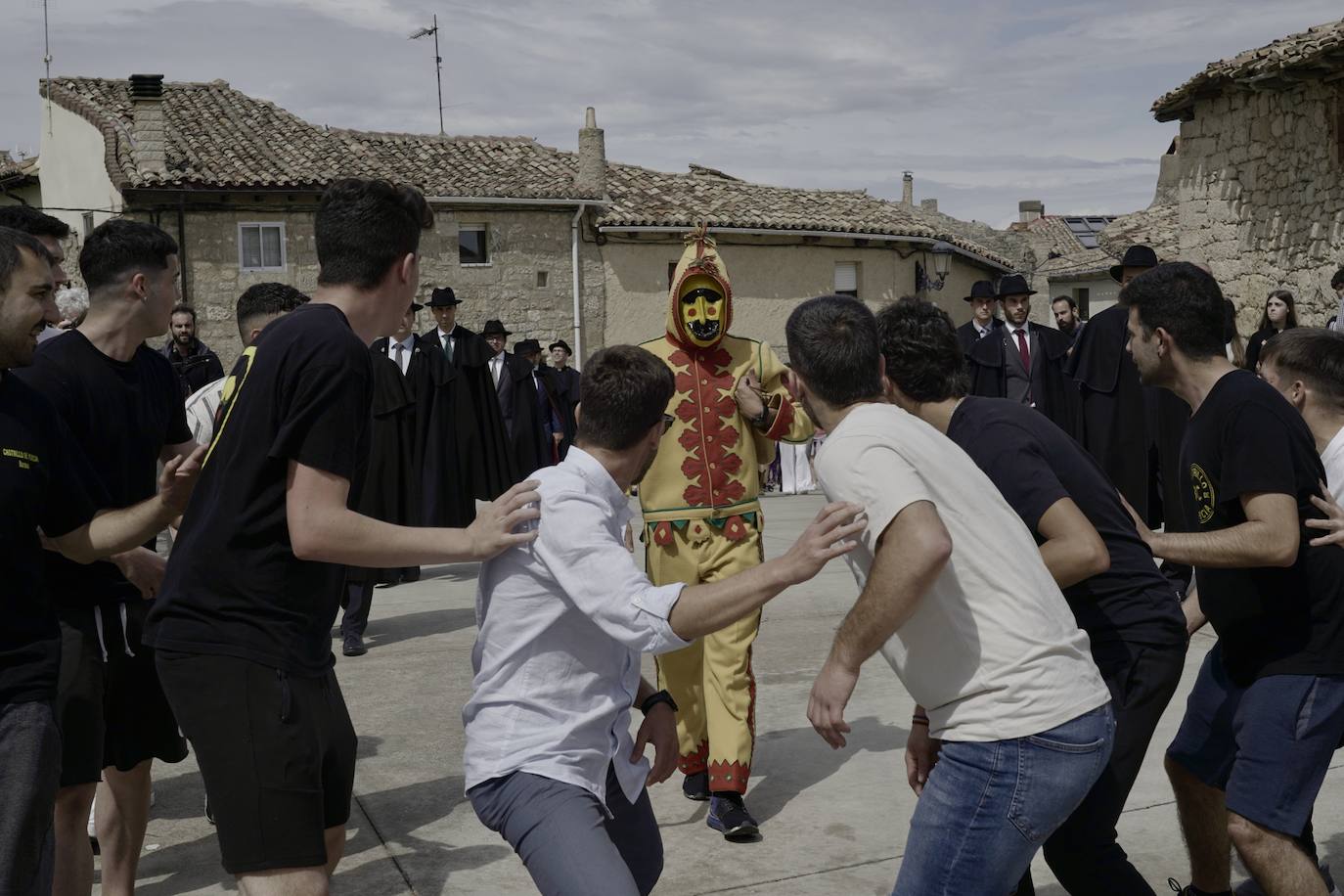 El bien vence al mal en la Fiesta del Colacho