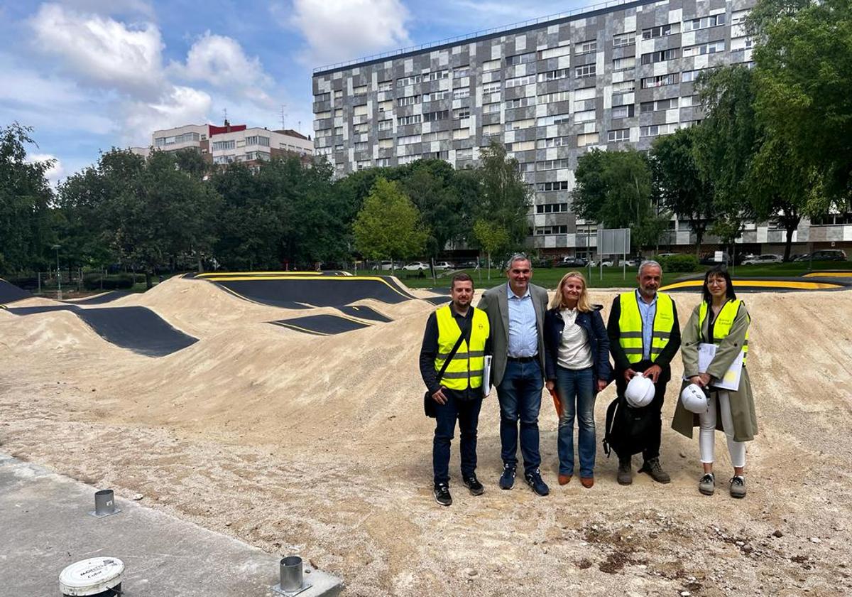 Leví Moreno ha visitado la obra con las empresas encargadas de su ejecución.