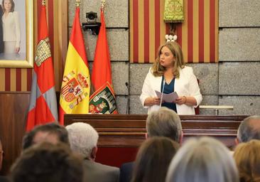 Ayala rompe un techo de cristal y se compromete con un feminismo «razonable» y «no divisivo» en Burgos