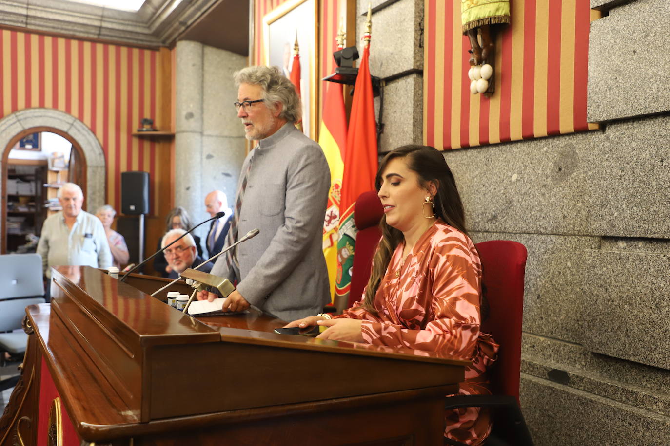 La mesa de edad ha estado compuesta por José María Romo (PSOE) y Andrea Ballesteros (PP)