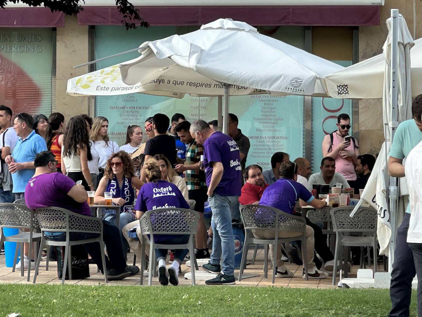 Ambientazo en la previa de la final entre Zunder Palencia y Hereda San Pablo