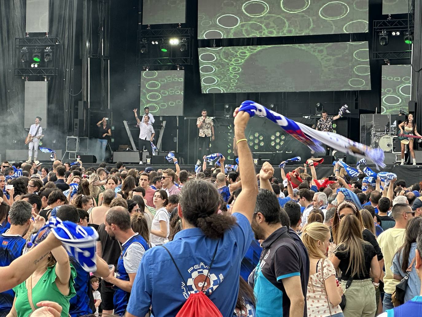 Ambientazo en la previa de la final entre Zunder Palencia y Hereda San Pablo