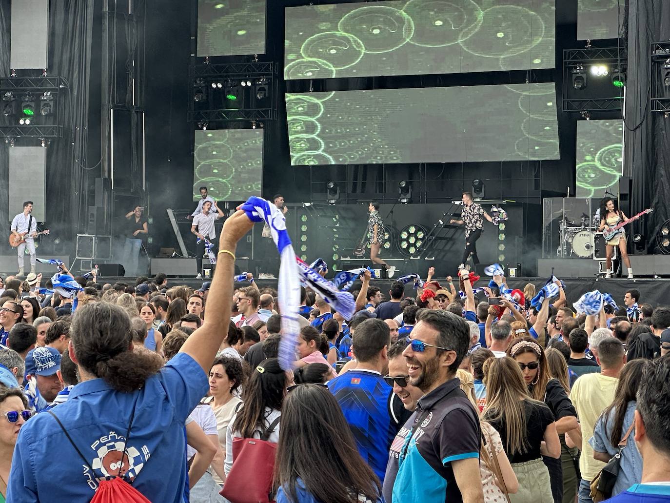 Ambientazo en la previa de la final entre Zunder Palencia y Hereda San Pablo