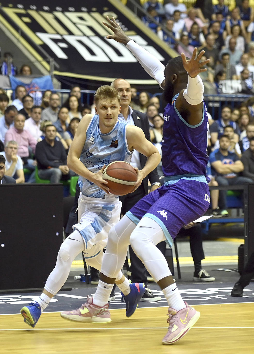 El San Pablo Burgos se topa con el Zunder Palencia en la final del ascenso a ACB