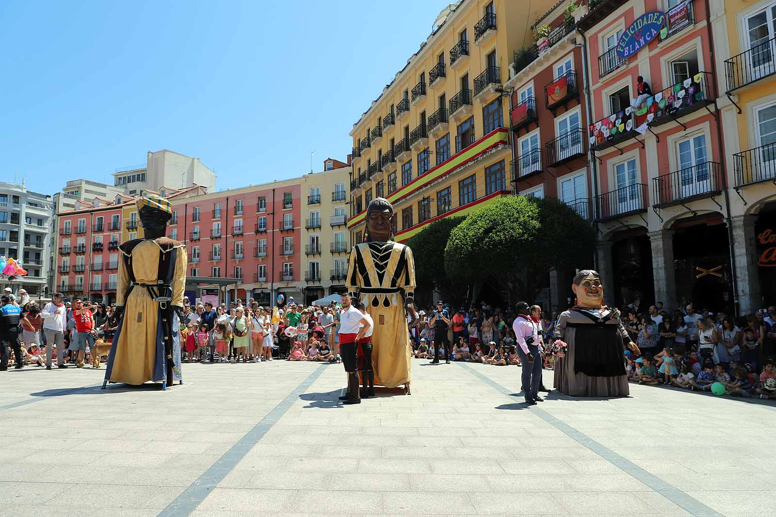 Bailes y tradiciones en los Sampedros