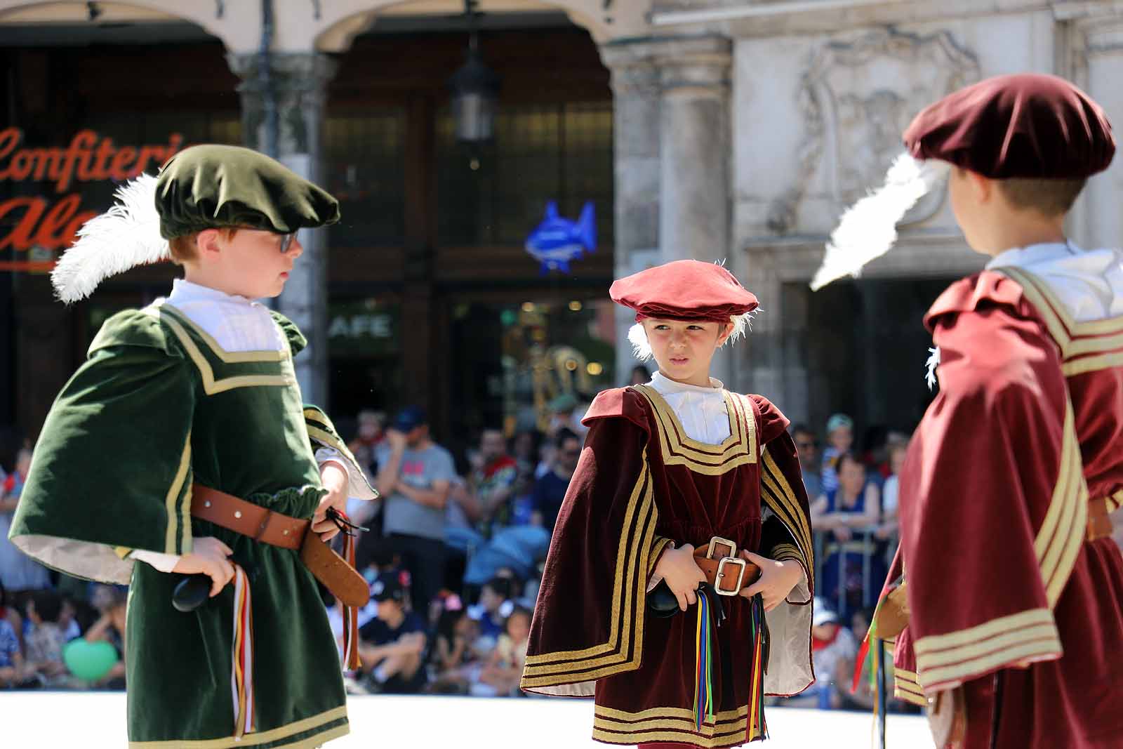 Bailes y tradiciones en los Sampedros