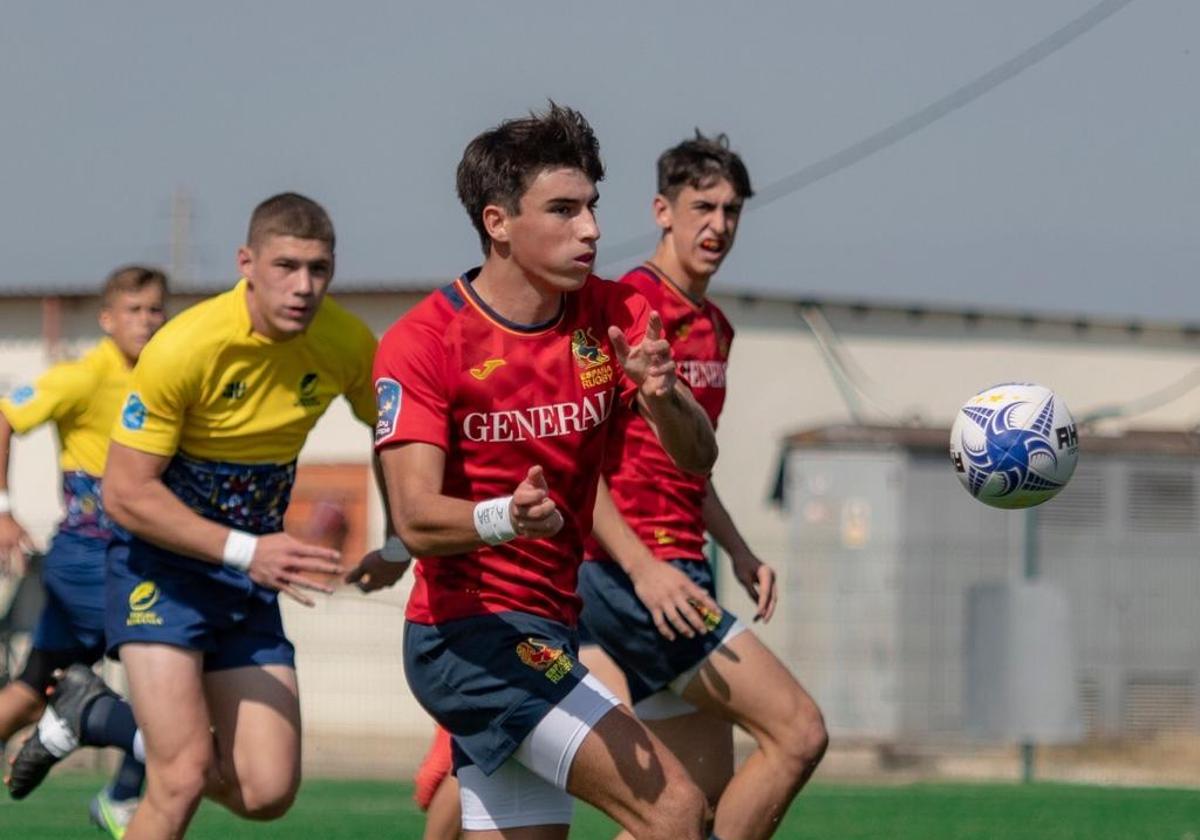 Rocaries, con la camiseta de la selección española.